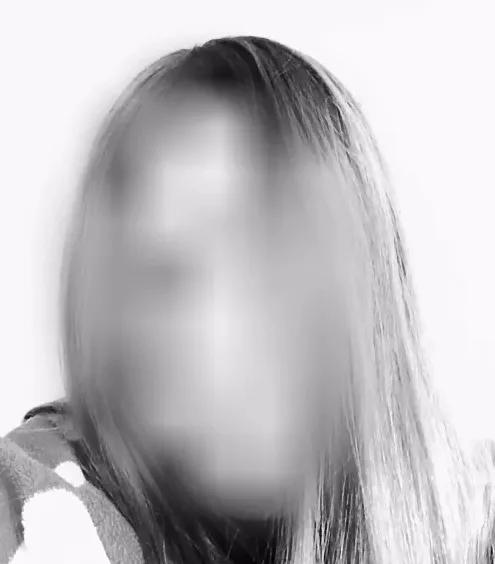 Julia, 34 años